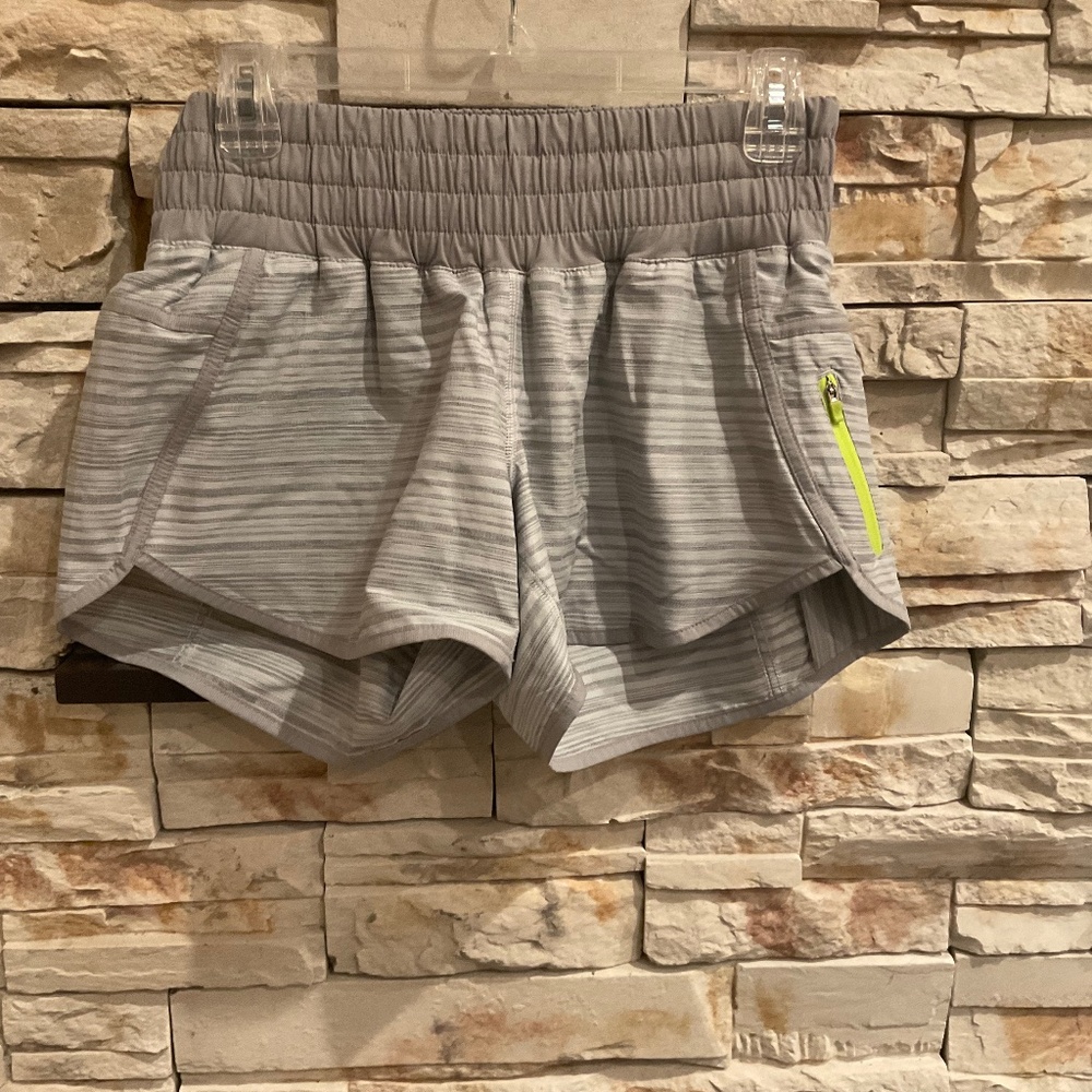 Lululemon  Tracker ||  Wee Are From Space Shorts, Gray/ Yellow, Size 8
